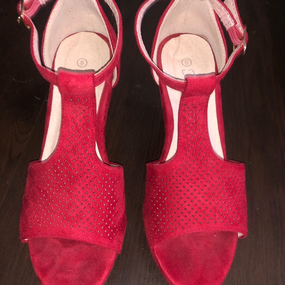 Wedges - Picture 2 of 3